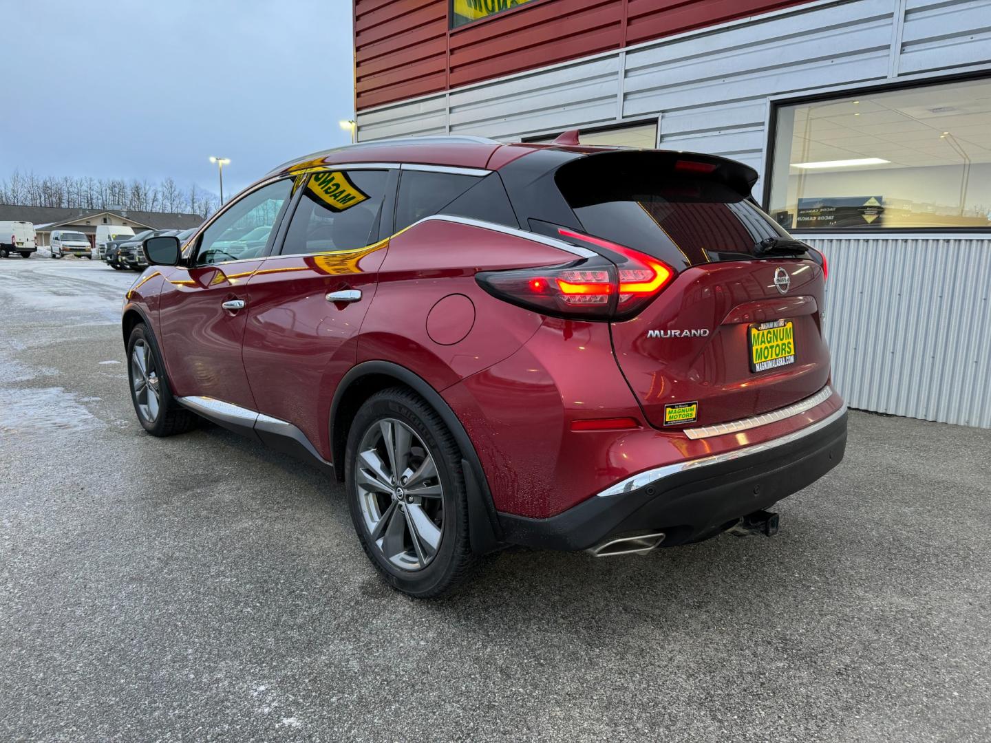 2019 Red /Black Nissan Murano Platinum AWD (5N1AZ2MS2KN) with an 3.5L V6 DOHC 24V engine, CVT transmission, located at 1960 Industrial Drive, Wasilla, 99654, (907) 274-2277, 61.573475, -149.400146 - Photo#3